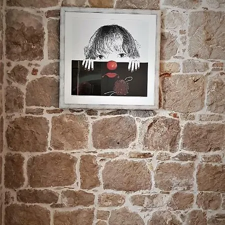 Karmen's Two Apartment