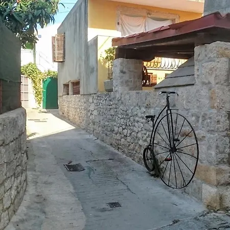 Апартаменты Karmen's Two